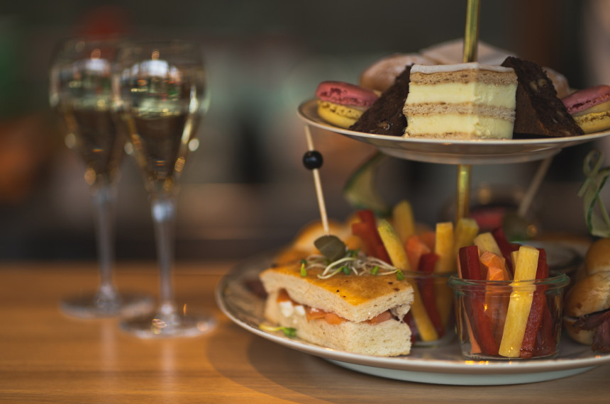 Afternoon Tea Angebot auf dem Thunersee